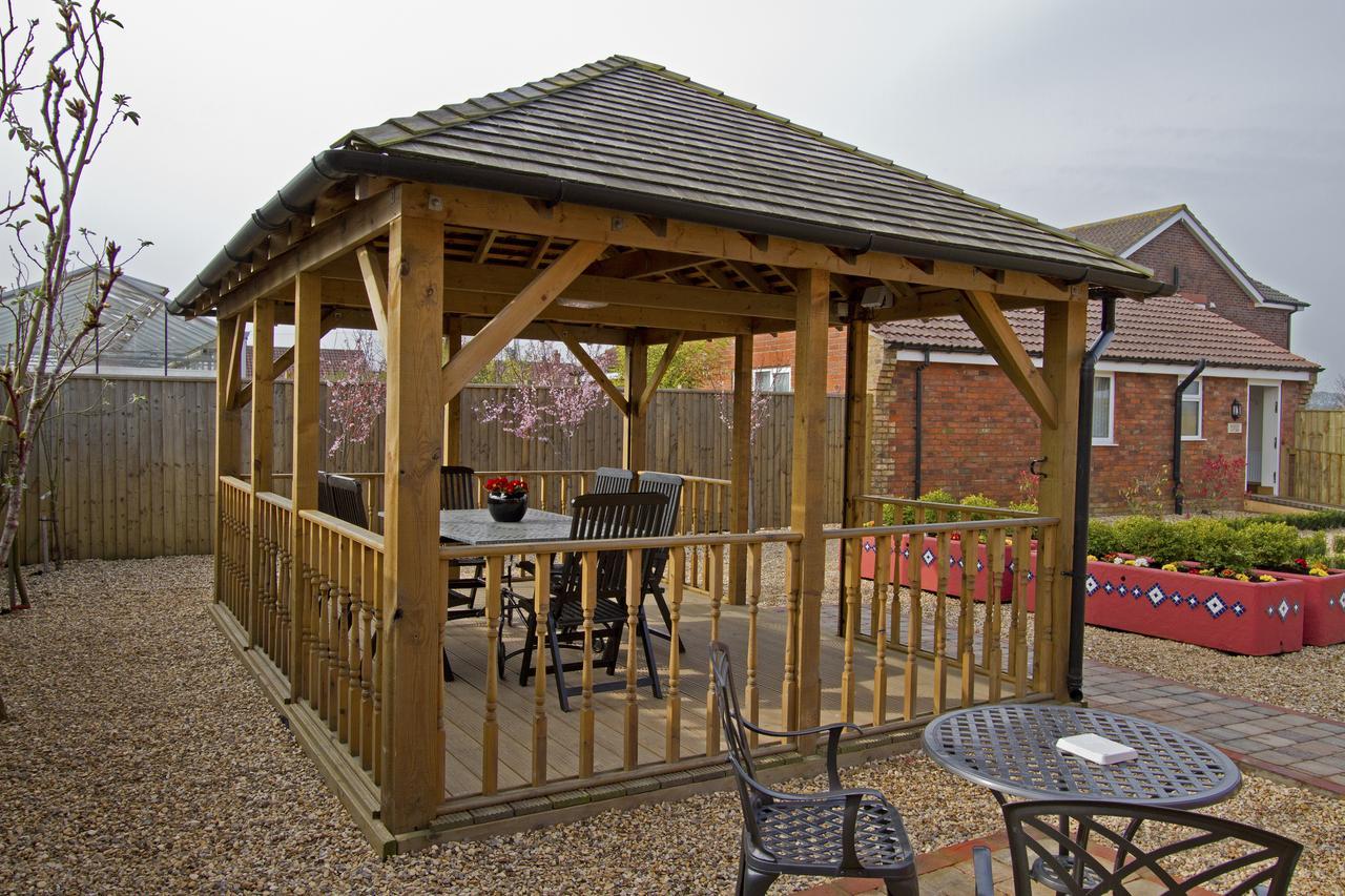 North Somercotes Meals Farm - Courtyard Room מראה חיצוני תמונה